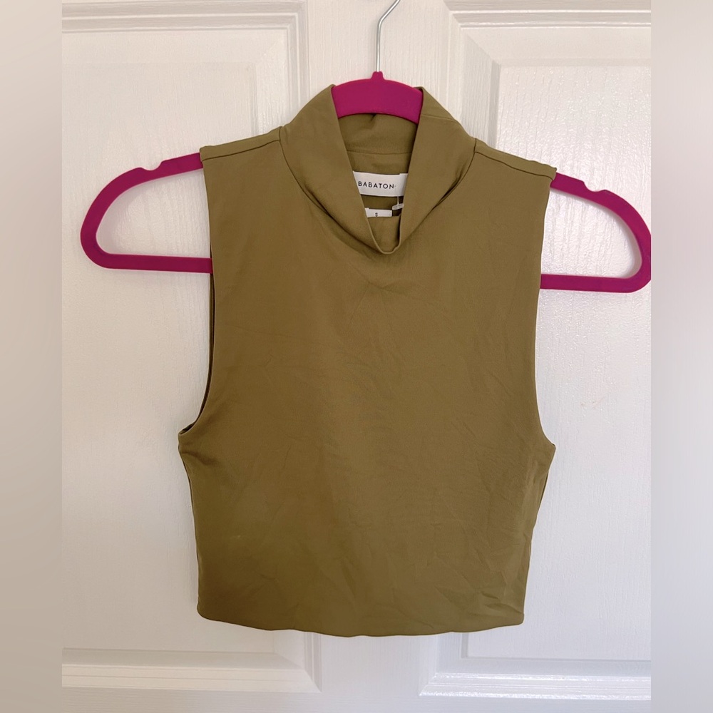 Aritzia Babaton olive short crop - Like New